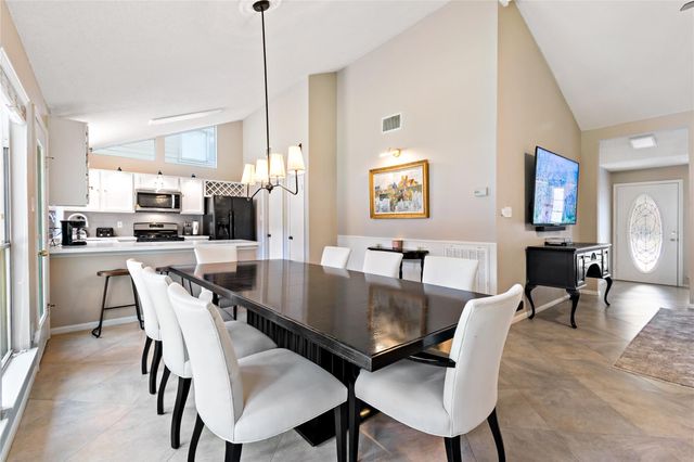 9 Brentwood Oaks Court, Spring, TX 77381