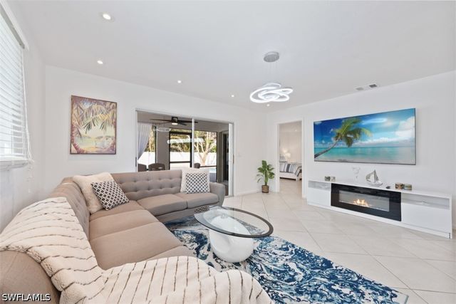 575 97th AVE N, Naples, FL 34108