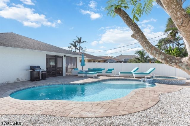 575 97th AVE N, Naples, FL 34108