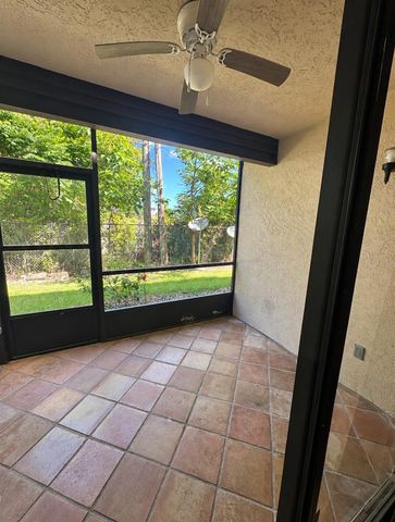 2900 S SEMORAN BOULEVARD B1, Orlando, FL 32822