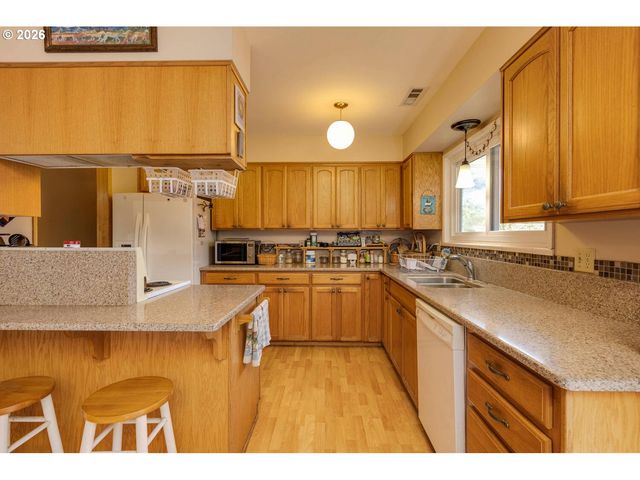 5491 Se TELEGRAPH Rd, Amity, OR 97101