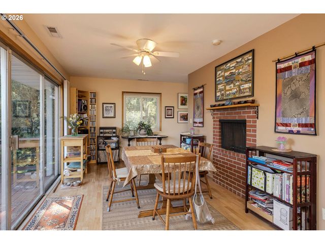 5491 Se TELEGRAPH Rd, Amity, OR 97101