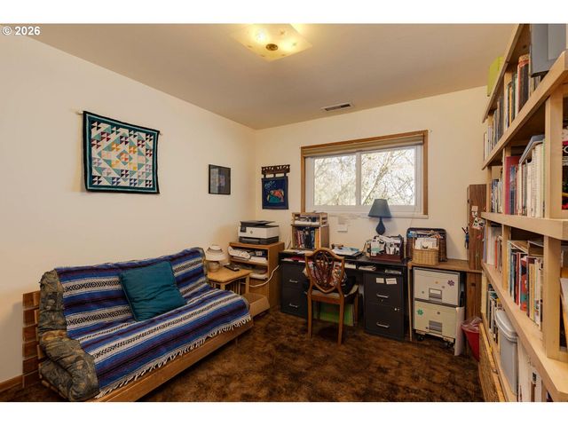 5491 Se TELEGRAPH Rd, Amity, OR 97101