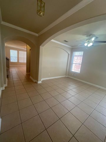 2204 Voyageurs LN, Austin, TX 78747