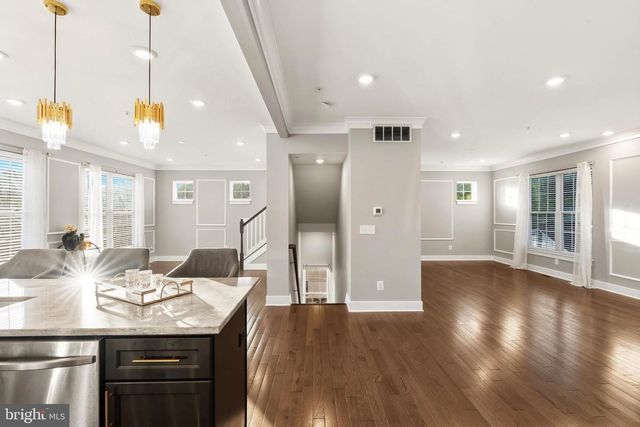 7853 OAKDALE AVE, Rosedale, MD 21237