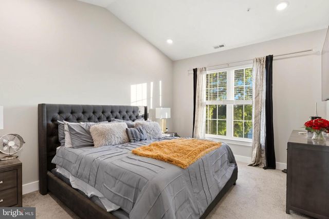 7853 OAKDALE AVE, Rosedale, MD 21237