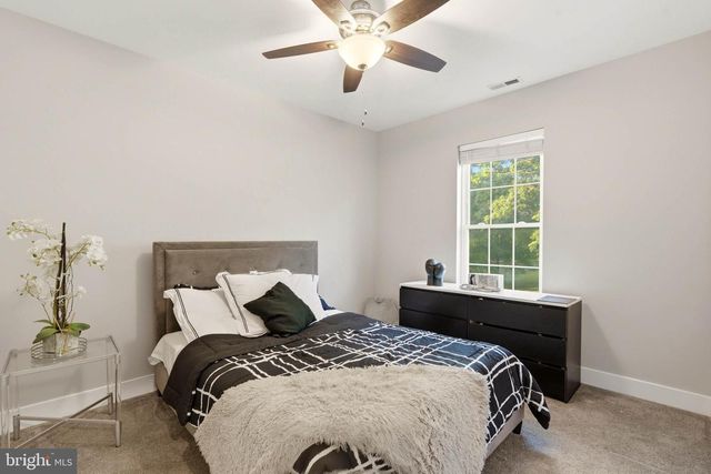 7853 OAKDALE AVE, Rosedale, MD 21237