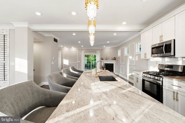 7853 OAKDALE AVE, Rosedale, MD 21237