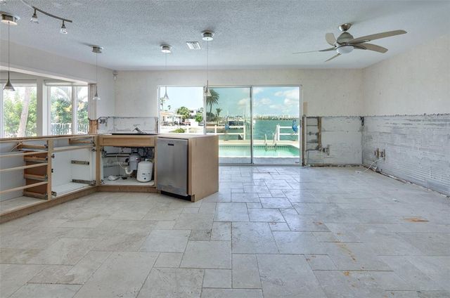 511 64TH AVENUE, St Pete Beach, FL 33706