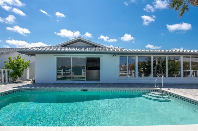 511 64TH AVENUE, St Pete Beach, FL 33706