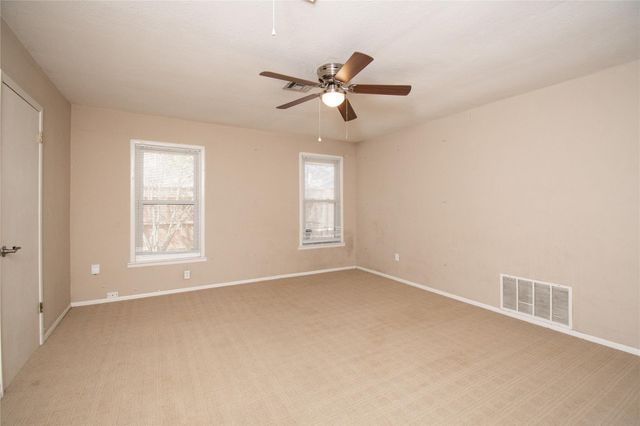 812 N Penelope ST, Belton, TX 76513