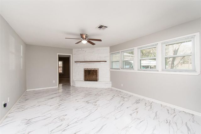 812 N Penelope ST, Belton, TX 76513