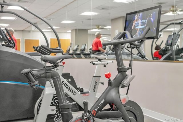 27110 Grand Central Parkway 1V, Floral Park, NY 11005