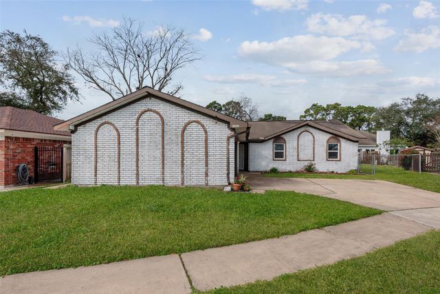 2317 Nassau Drive, Seabrook, TX 77586