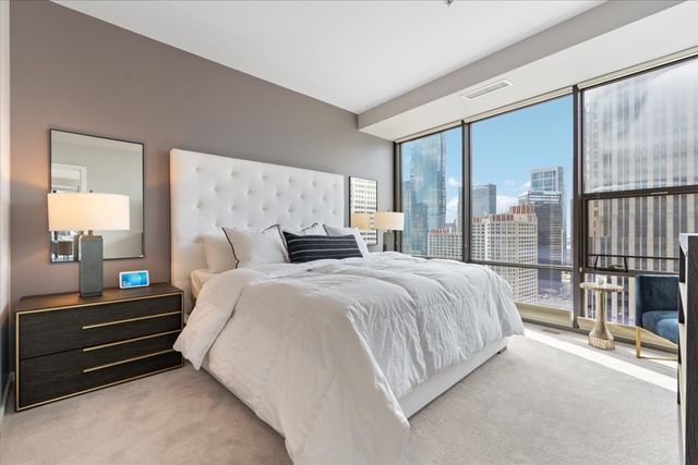 240 E Illinois Street 2401, Chicago, IL 60611