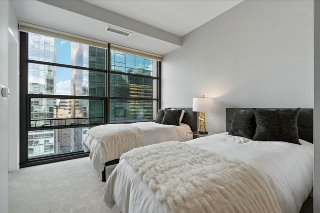 240 E Illinois Street 2401, Chicago, IL 60611