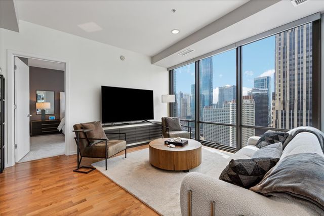 240 E Illinois Street 2401, Chicago, IL 60611