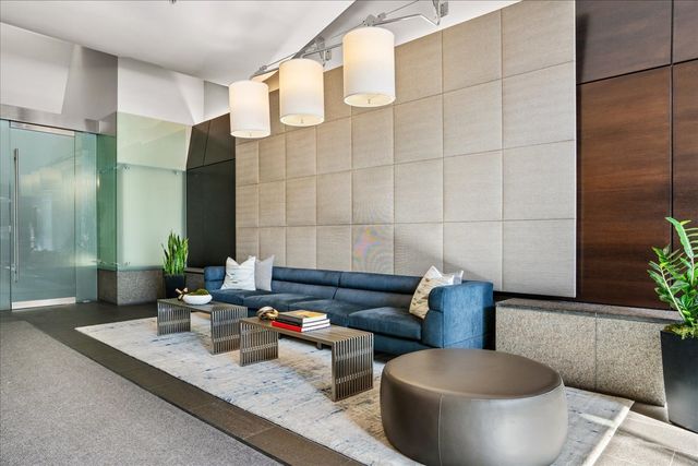 240 E Illinois Street 2401, Chicago, IL 60611