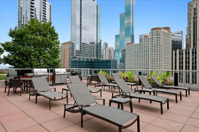 240 E Illinois Street 2401, Chicago, IL 60611