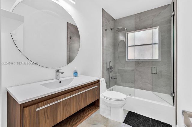 9264 Byron Ave, Surfside, FL 33154