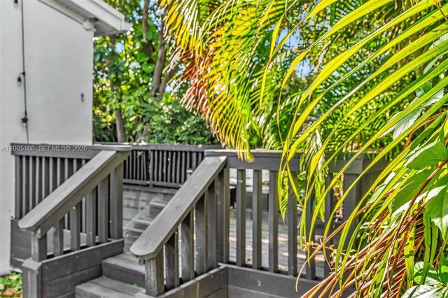 9264 Byron Ave, Surfside, FL 33154