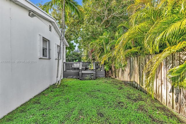 9264 Byron Ave, Surfside, FL 33154