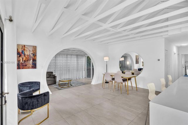 9264 Byron Ave, Surfside, FL 33154