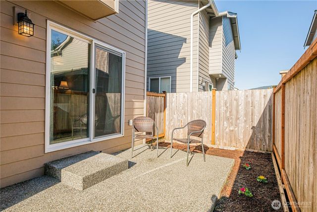 419 Raybird Avenue, Granite Falls, WA 98252