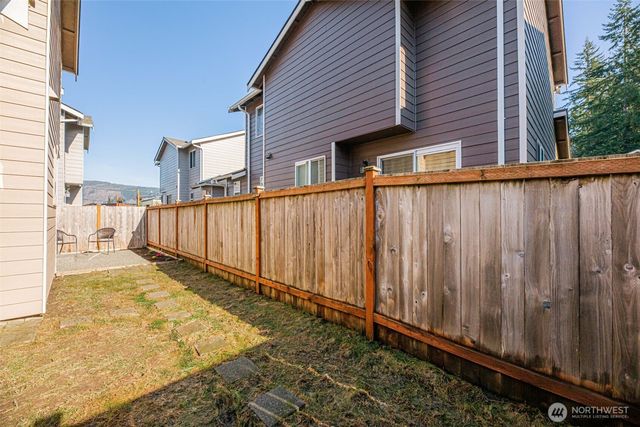 419 Raybird Avenue, Granite Falls, WA 98252