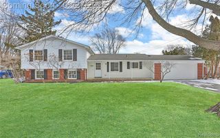 28542 Kendallwood Drive, Farmington Hills, MI 48334