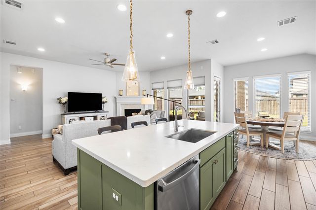 4517 Woodland Bend Court, Spring, TX 77386