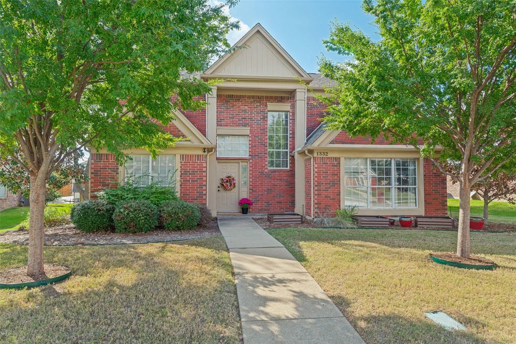 1332 Old Barn Lane, Lewisville, TX 75067 — exterior