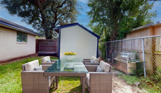 210 Outlook Drive, Houston, TX 77034