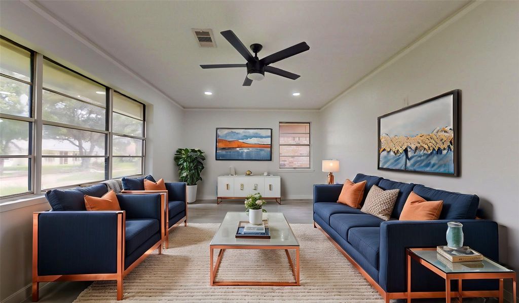 210 Outlook Drive, Houston, TX 77034