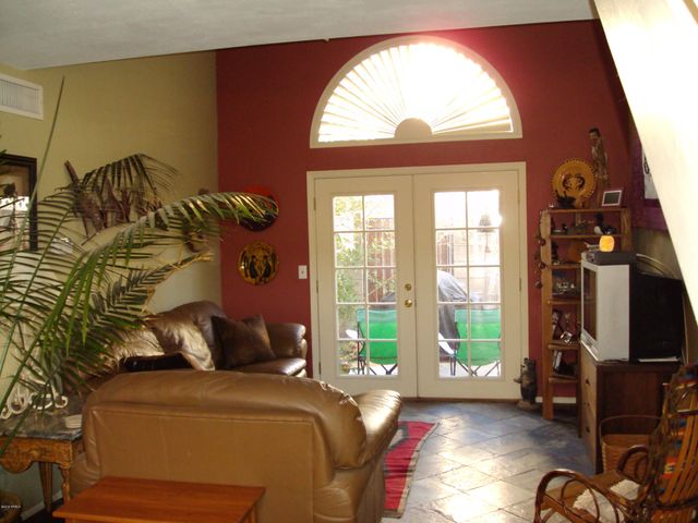 8709 N SHADOW Lane, Peoria, AZ 85345