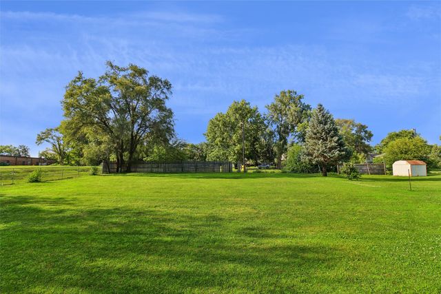 709 W Rock Island Street, Knoxville, IA 50138