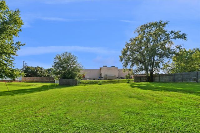 709 W Rock Island Street, Knoxville, IA 50138