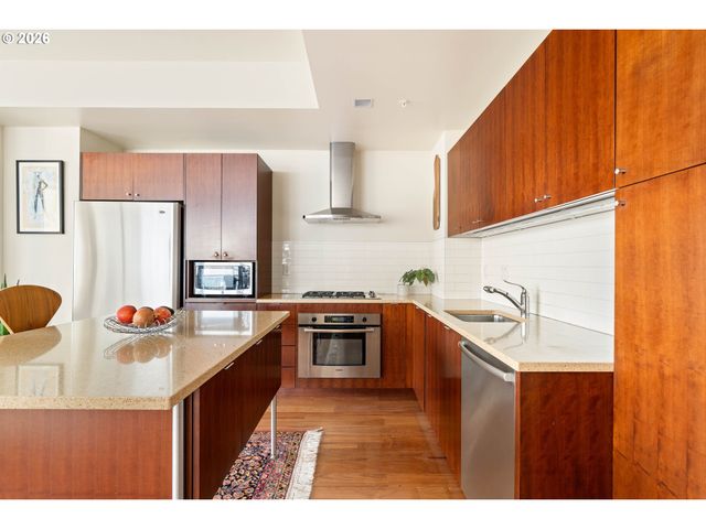 3570 S RIVER Pkwy 1303, Portland, OR 97239