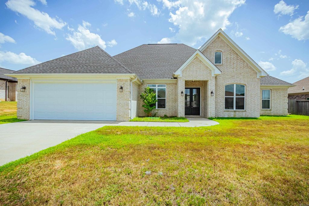 5607 HUMMINGBIRD Lane, Jacksonville, AR 72076