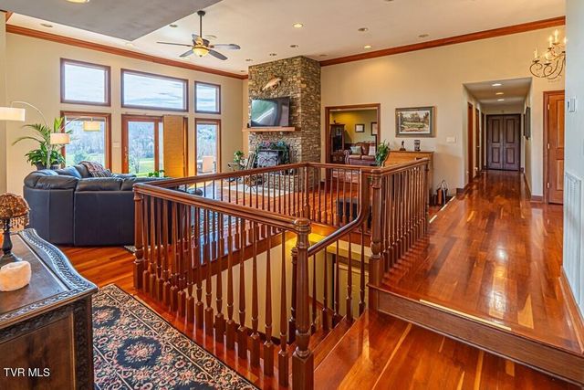 23300 Wycoff Drive, Abingdon, VA 24211