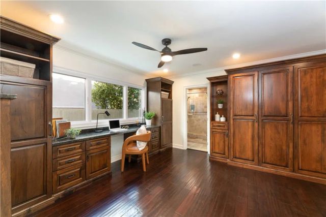1445 Catalina, Seal Beach, CA 90740