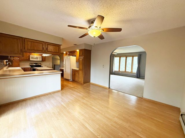 911 Radcliffe Avenue, Altoona, WI 54720