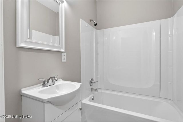 3121 W Magnolia Ave, Louisville, KY 40211