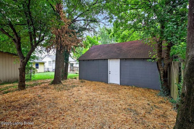 3121 W Magnolia Ave, Louisville, KY 40211