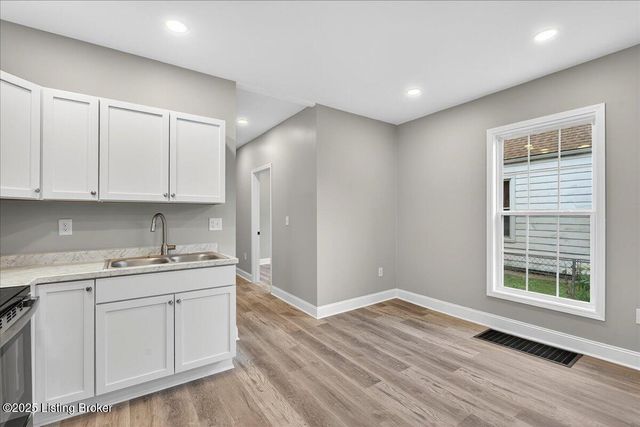 3121 W Magnolia Ave, Louisville, KY 40211