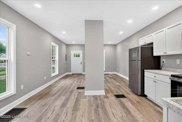 3121 W Magnolia Ave, Louisville, KY 40211