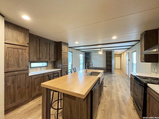 4426 SOUTHERN TRL, Von Ormy, TX 78073