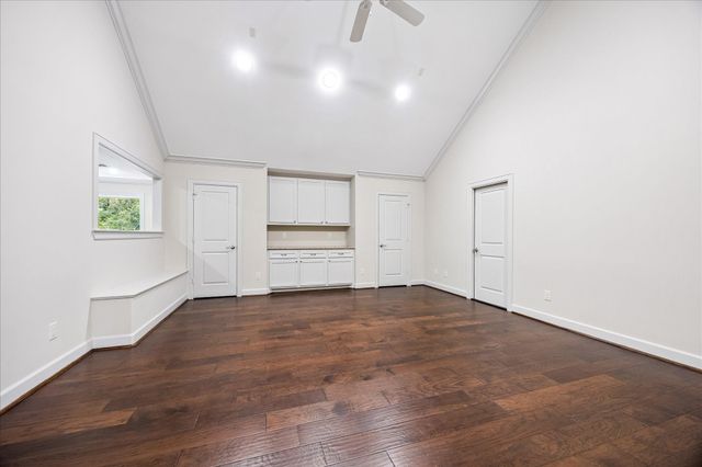 1717 Creek Drive, Houston, TX 77055