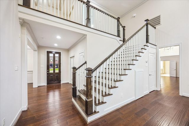 1717 Creek Drive, Houston, TX 77055