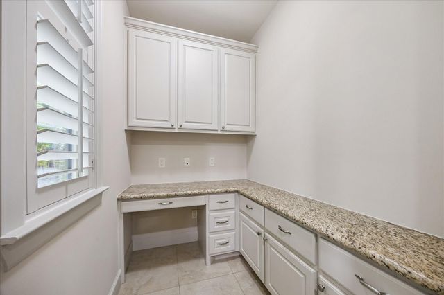 1717 Creek Drive, Houston, TX 77055